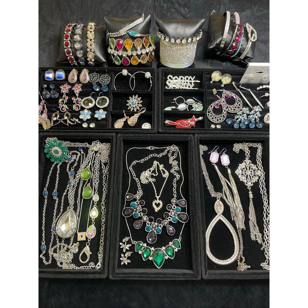 Vintage Estate Large 1.52lb 49pc Rhinestone Earring Necklace Bracelet Bundle Lot - Picture 3 of 11